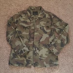 Women's camouflage button up jacket
